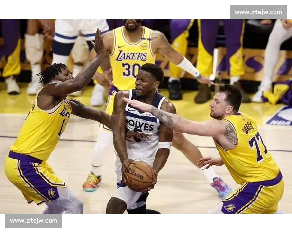 里弗斯官宣拒绝湖人 4 年 8900 万，詹姆斯祝福引争议，湖人陷入被动困局