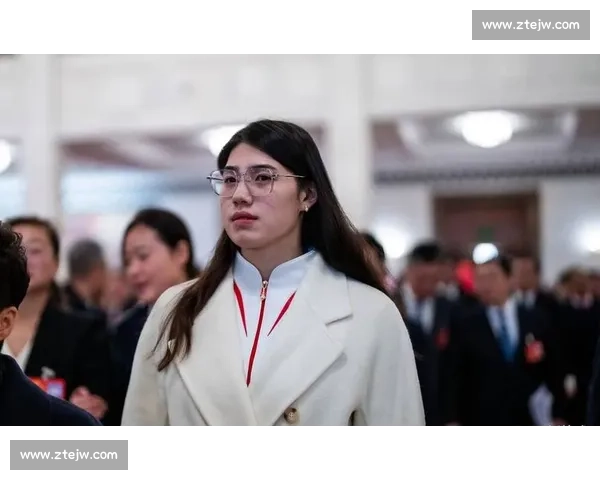 蝶后张雨霏:从奥运巅峰到新征程的蜕变 蝶后张雨霏:从奥运巅峰到新征程的蜕变