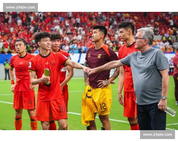 国足重建双线破局：选帅定方向 换血育新力